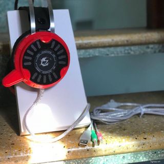 Tai nghe rung Giga G69 đỏ jack 35 usb led