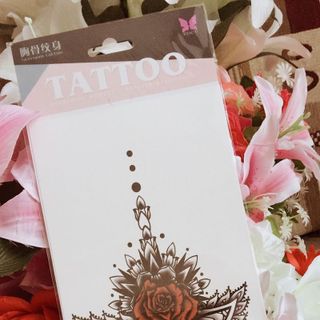 hình xăm dán vị trí ngực