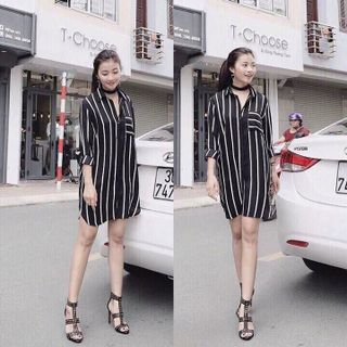 Đầm dáng suông kẻ sọc