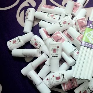 Bút gắn đá đính răng - 20k/chiếc