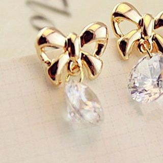 Bông tai giá sỉ 10k 1 đôi đơn 500k là được sỉ mỗi sản phẩm 1 món cộng lại cũng đuợc nha các bạn