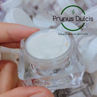 KEM PHẤN BAN NGÀY SPF 35