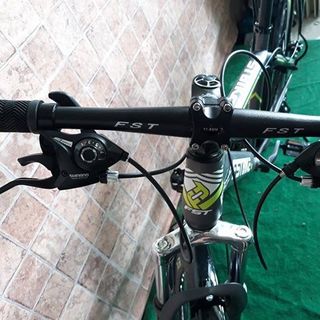 Xe đạp địa hình FST N306 màu xanh chuối từ Thái Lan