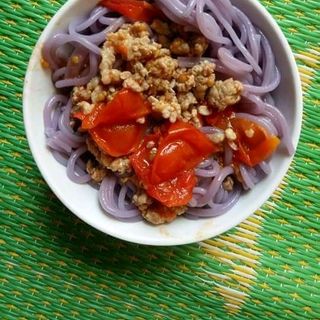 Bún Lá Cẩm