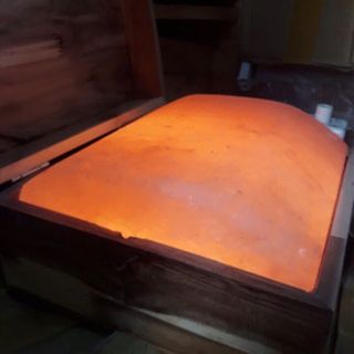 Đặt chân đá muối himalaya