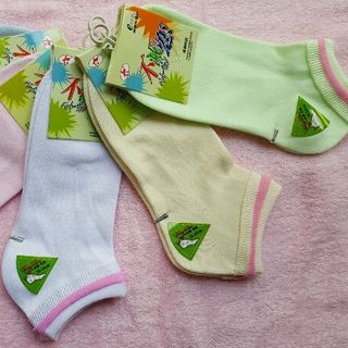 Vớ màu cổ viền dành cho các bạn gái