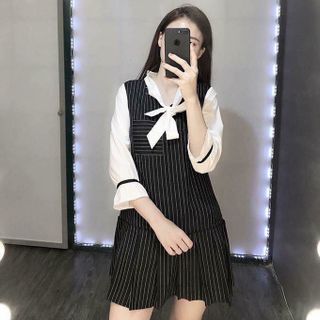 Đầm kẻ sọc phối cổ nơ tay