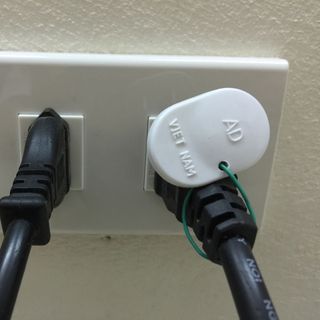 NÚT BỊT Ổ ĐIỆN combo 10 chiếc / túi