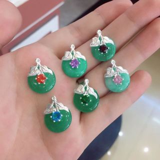 Mặt dây chuyền đá cẩm thạch bọc bạc