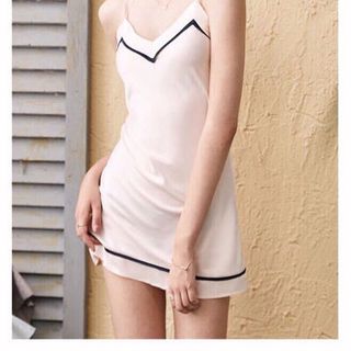 váy ngủ 2 dây
