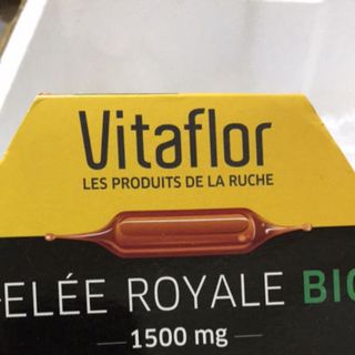 Sữa ong chúa Vitaflor Bio 1500mg 20 ống của Pháp