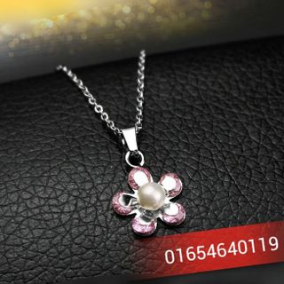 Dây chuyền hoa mai màu hồng