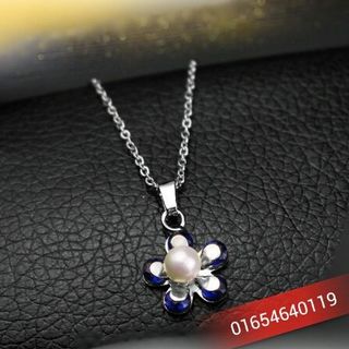 Dây chuyền hoa mai màu xanh dương