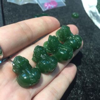 bán buôn tỳ hưu phong thuỷ Ruby Thuỷ Nhung 3/a2 Hồ Đền Lừ Hoàng Mai Hà nội Nhung Thuỷ