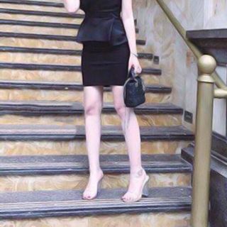 Đầm body phối lưới xốp