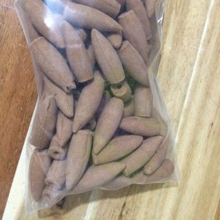 Nụ trầm thác khói