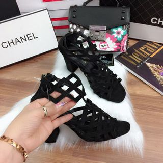 giay sandal got vuông