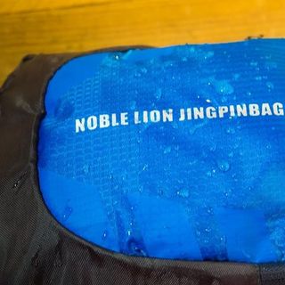 Túi đeo chéo chống thấm nước