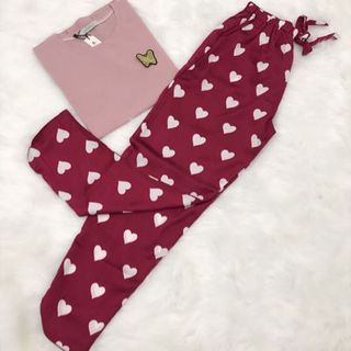 Set đồ bộ áo thun quần lụa dễ thương