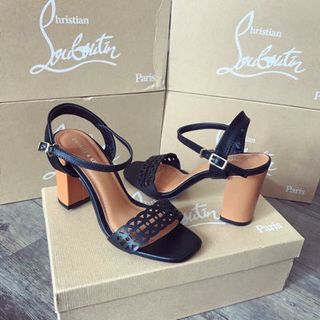 giay sandal got vuông