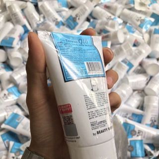 sữa rửa mặt bò