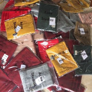 Khăn ACNE Đức