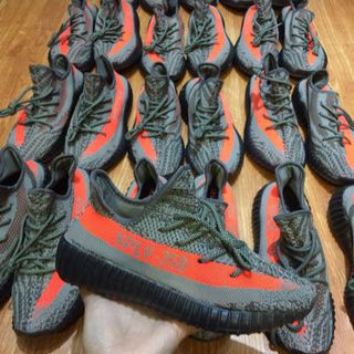 giày yeezy350v2