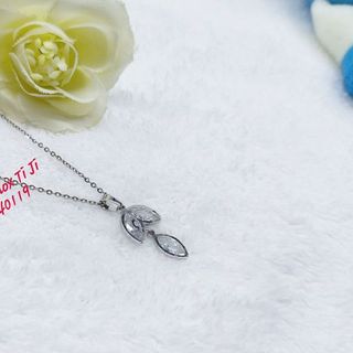 Dây chuyền mặt 3 lá mới
