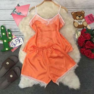 Bộ ngủ dây phi bóng viền ren