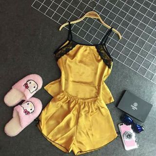 Bộ ngủ dây phi bóng viền ren
