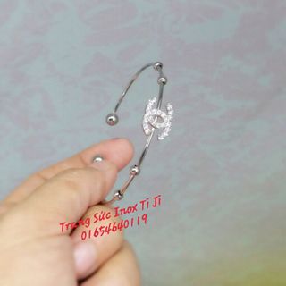 Vòng bi mặt chanel cách điệu