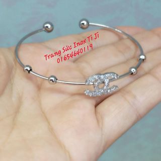 Vòng bi mặt chanel cách điệu