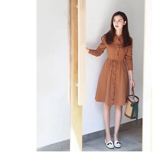 đầm xòe cổ chữ V bèo tay dài