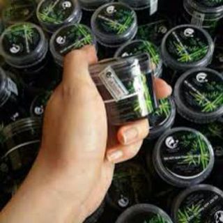 Gel lột mụn Lê Thanh