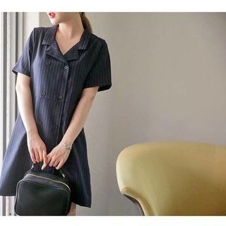 đầm sơ mi cổ vest