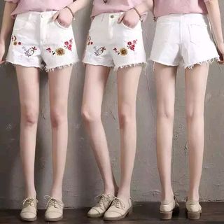 Quần Short thêu QC giá sỉ