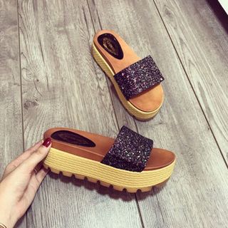 dép qua ngang cao câp