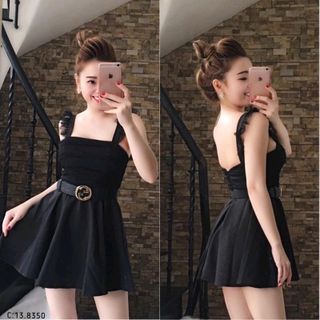 Đầm kim tuyến có quần trong