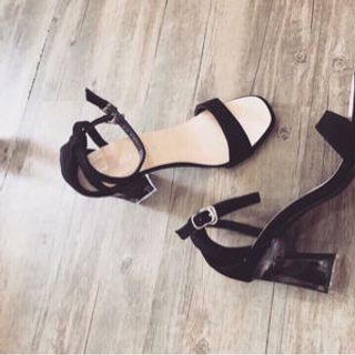 giay sandal got vuông