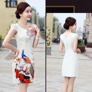 Đầm in 3D nền gấm