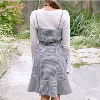 đầm caro hai dây