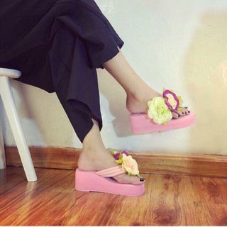 dép kẹp hoa cao câp