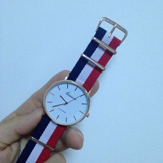 Đồng hồ nam thời trang phong cách Hàn