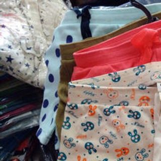 Quần thun nữ có họa tiết