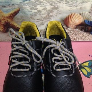 giầy bảo hộ Honeywell