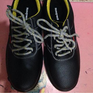 giầy bảo hộ Honeywell