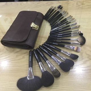 BỘ CỌ MAKEUP FOREVER 30 CÂY