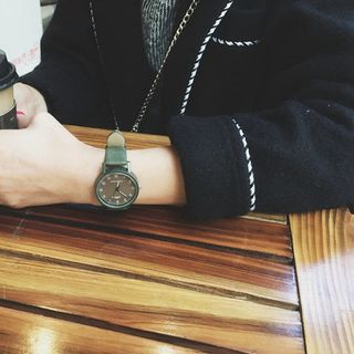 Đồng hồ nữ thời trang thiết kế năng động nữ tính phong cách Hàn