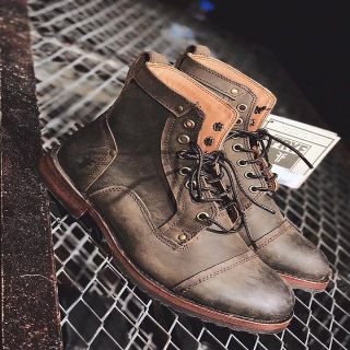 Giầy REDWING