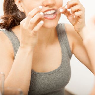 Liệu trình trắng răng 14 ngày - 28 miếng cho răng ngã vàng